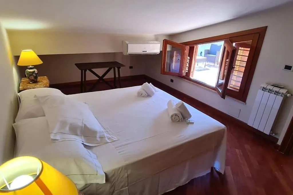 גיארדיני נאקסוס Villa Naxos Taormina